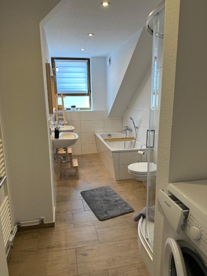 Gemuetliche Neurenovierte Dachgeschosswohnung Erfurt Eksteriør bilde