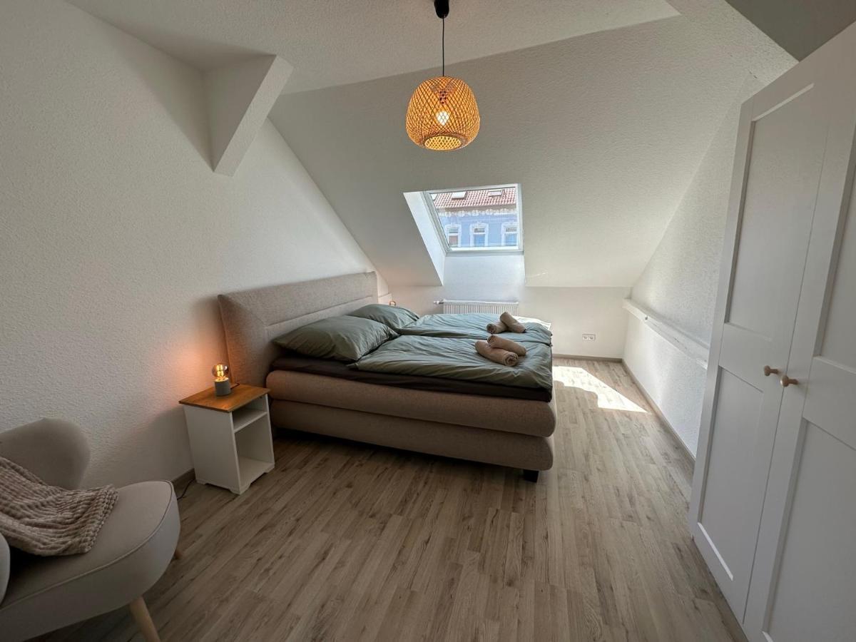 Gemuetliche Neurenovierte Dachgeschosswohnung Erfurt Eksteriør bilde