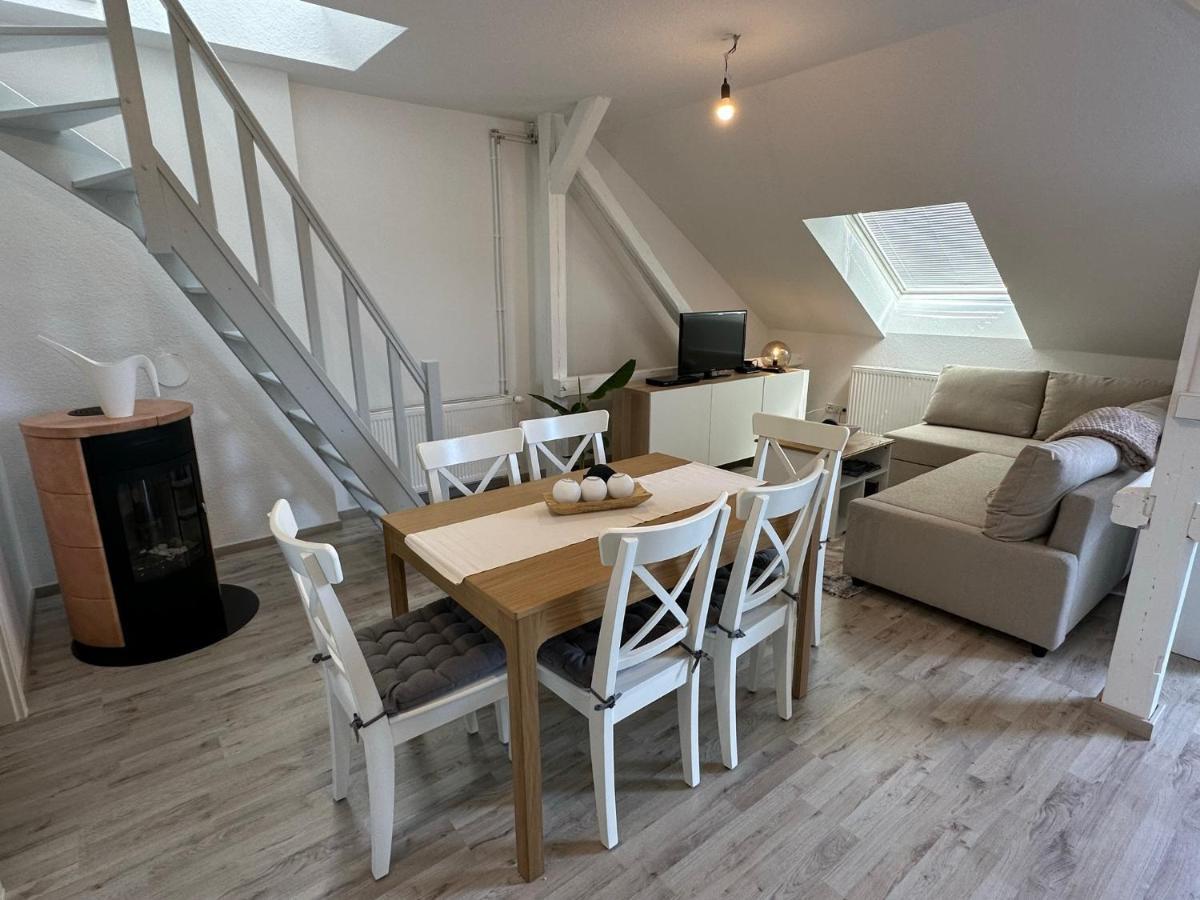 Gemuetliche Neurenovierte Dachgeschosswohnung Erfurt Eksteriør bilde