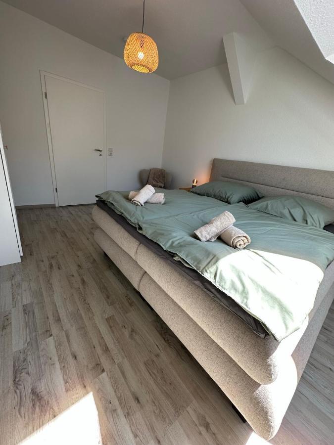 Gemuetliche Neurenovierte Dachgeschosswohnung Erfurt Eksteriør bilde